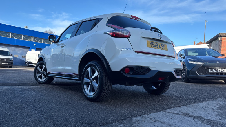 Nissan Juke 1.6 [112] Acenta 5dr CVT Petrol Hatchback